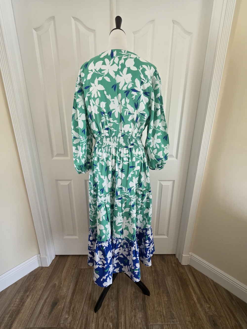 Southern Tide Green and Blue Floral Dress - Picture 4 of 13